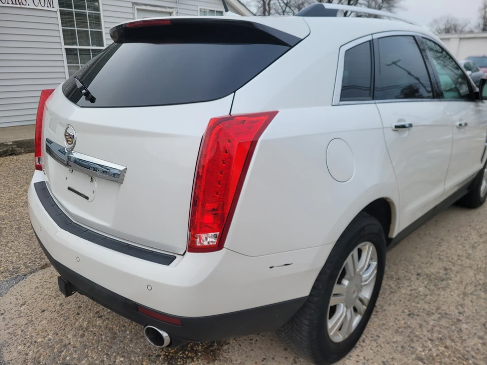 2011 Cadillac SRX - Image 16 of 21