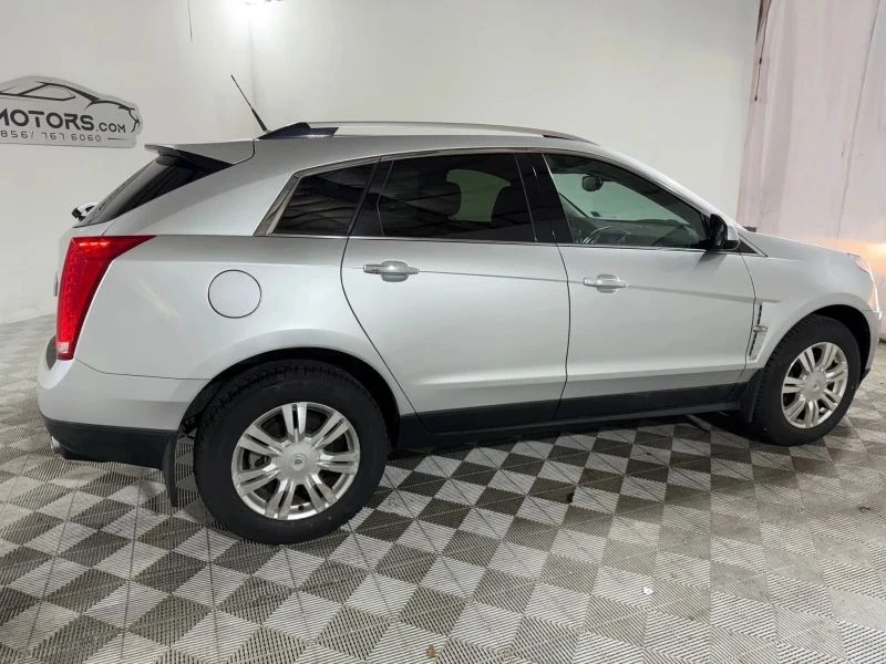 2011 Cadillac SRX - Image 9 of 12