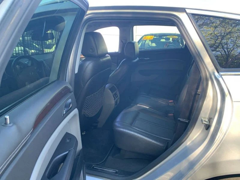 2011 Cadillac SRX - Image 10 of 12
