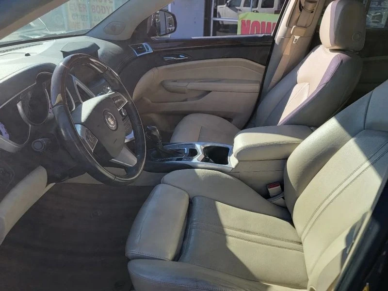 2011 Cadillac SRX - Image 8 of 12