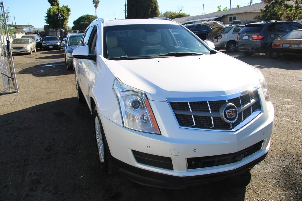 2011 Cadillac SRX - Image 9 of 21