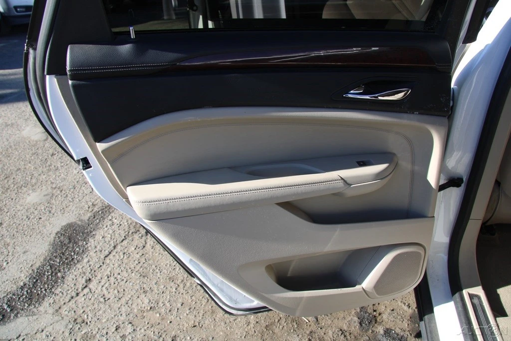 2011 Cadillac SRX - Image 20 of 21