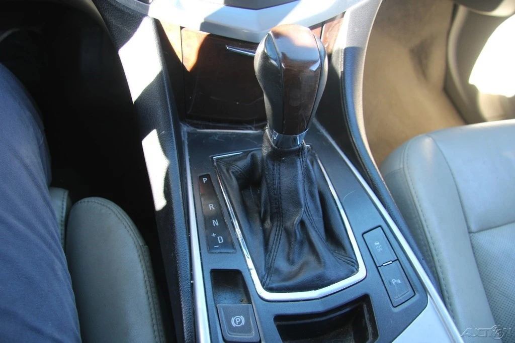 2011 Cadillac SRX - Image 19 of 21
