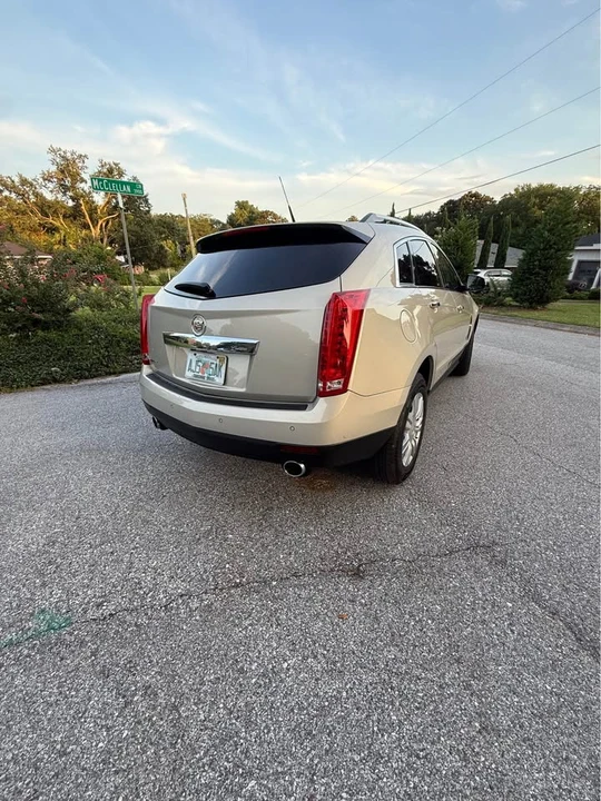 2011 Cadillac SRX - Image 2 of 5