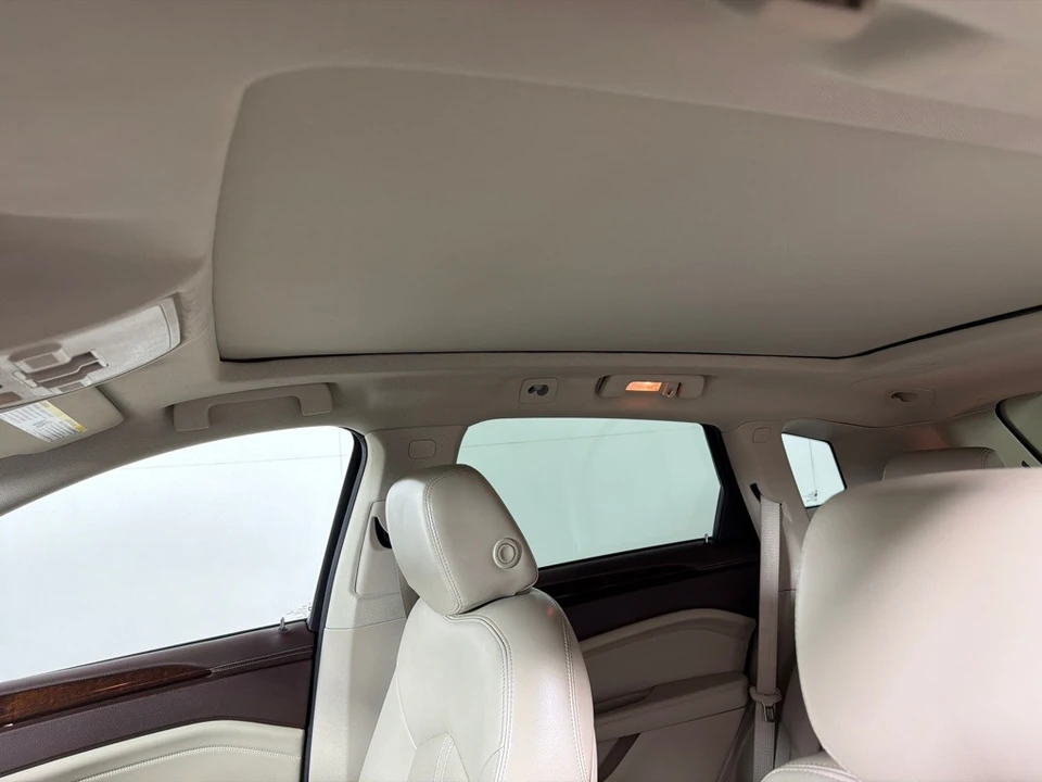2011 Cadillac SRX - Image 14 of 21