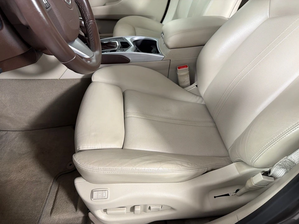 2011 Cadillac SRX - Image 12 of 21