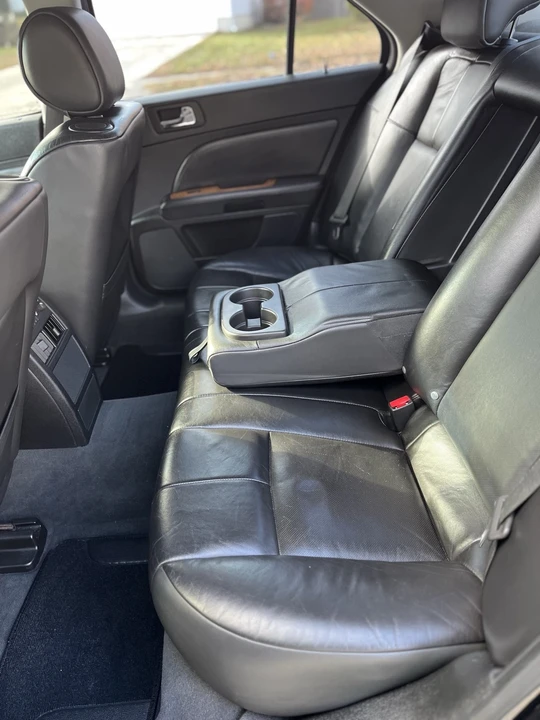 2011 Cadillac STS - Image 13 of 20