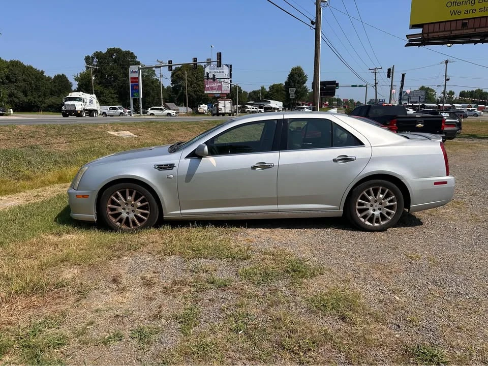 2011 Cadillac STS - Image 8 of 19