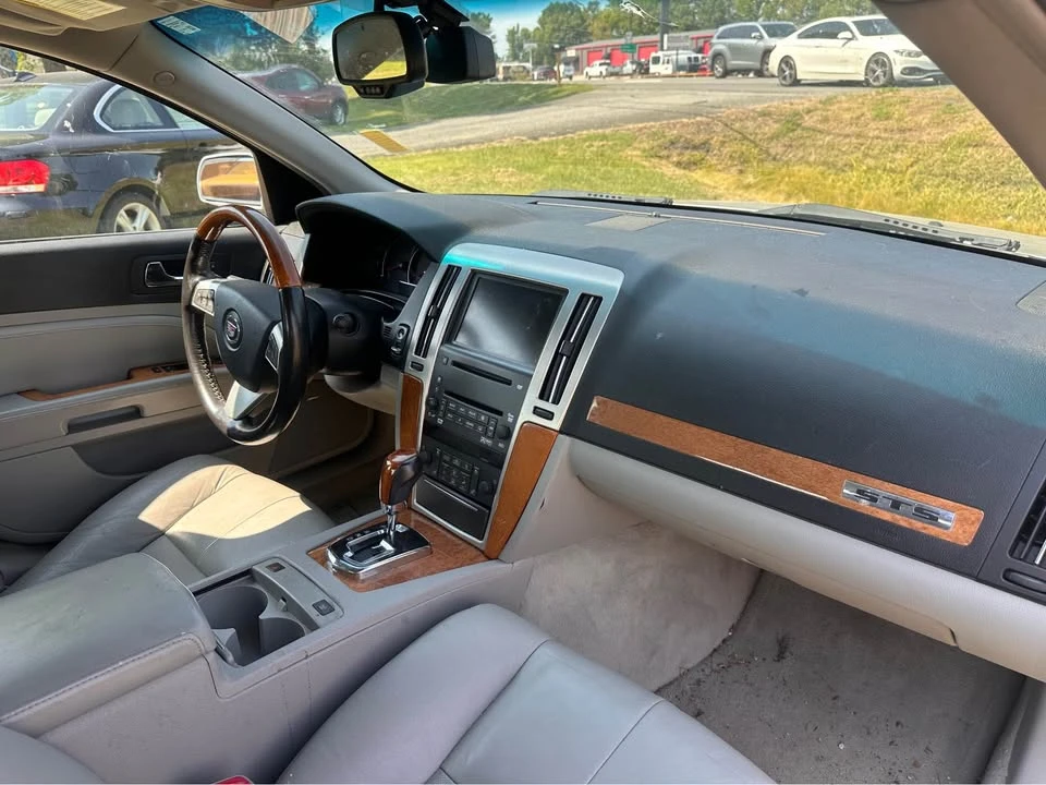 2011 Cadillac STS - Image 19 of 19