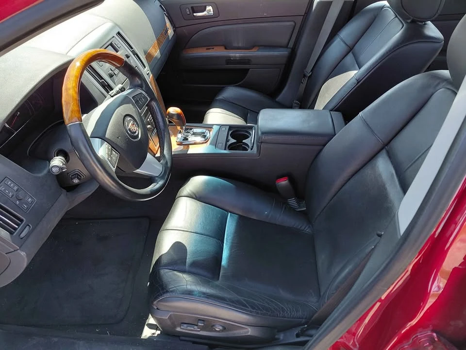 2011 Cadillac STS - Image 9 of 10