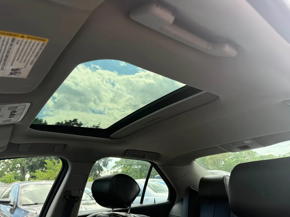 2011 Cadillac STS - Image 8 of 10