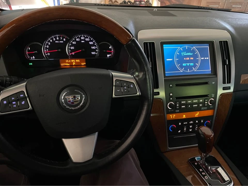 2011 Cadillac STS - Image 5 of 10