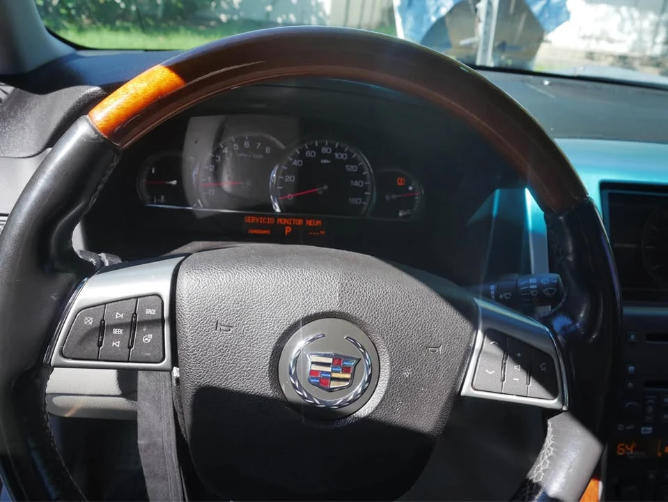 2011 Cadillac STS-V - Image 7 of 13