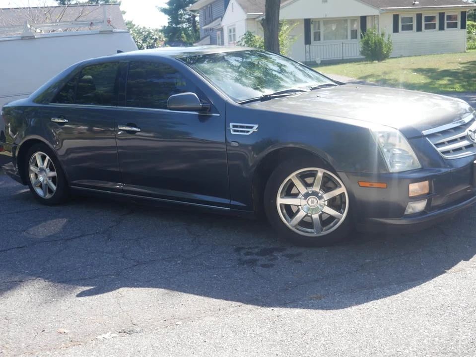 2011 Cadillac STS-V - Image 12 of 13