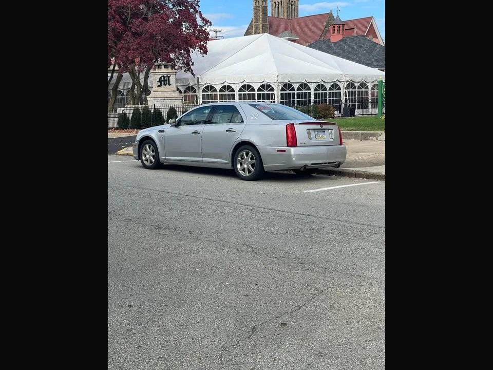 2011 Cadillac STS-V - Image 3 of 5
