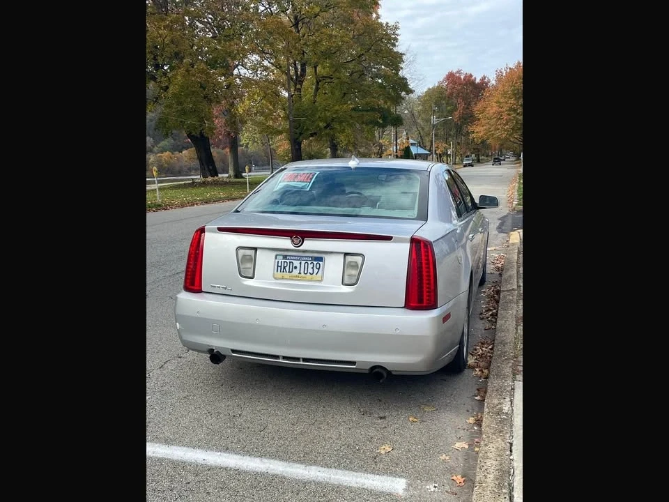 2011 Cadillac STS-V - Image 2 of 5