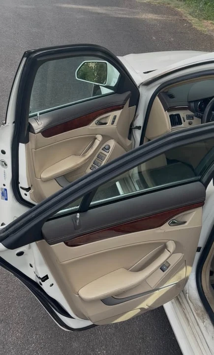 2011 Cadillac CT4 - Image 6 of 9