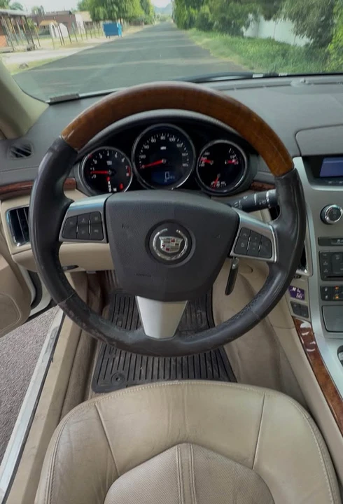 2011 Cadillac CT4 - Image 8 of 9