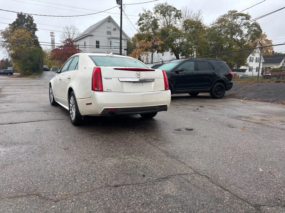 2011 Cadillac CT5 - Image 3 of 8