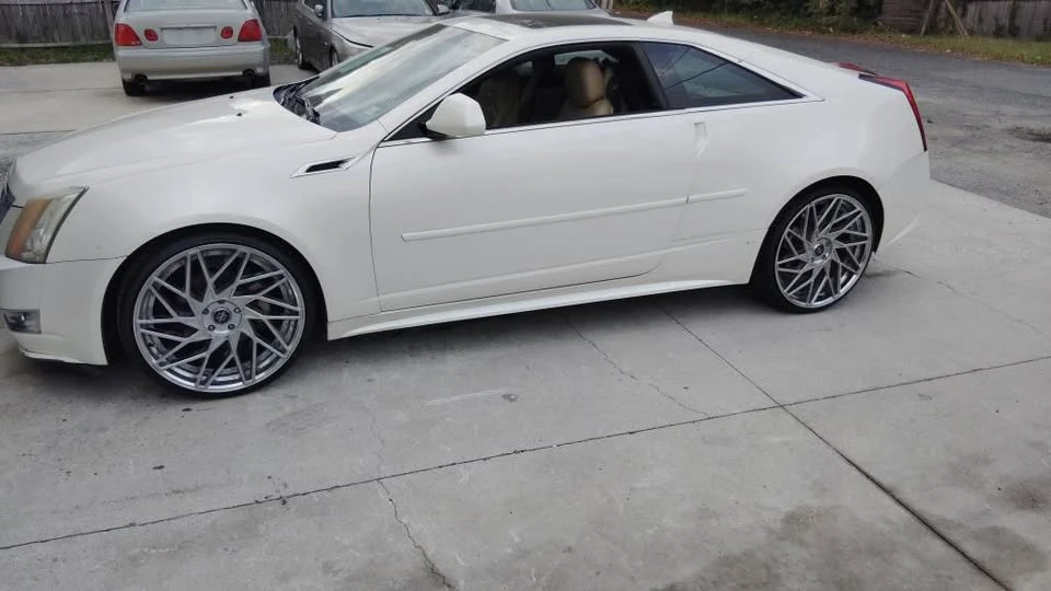 2011 Cadillac CTS 2nd Gen - Image 2 of 3