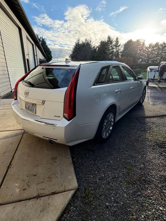 2011 Cadillac CTS 2nd Gen - Image 9 of 11