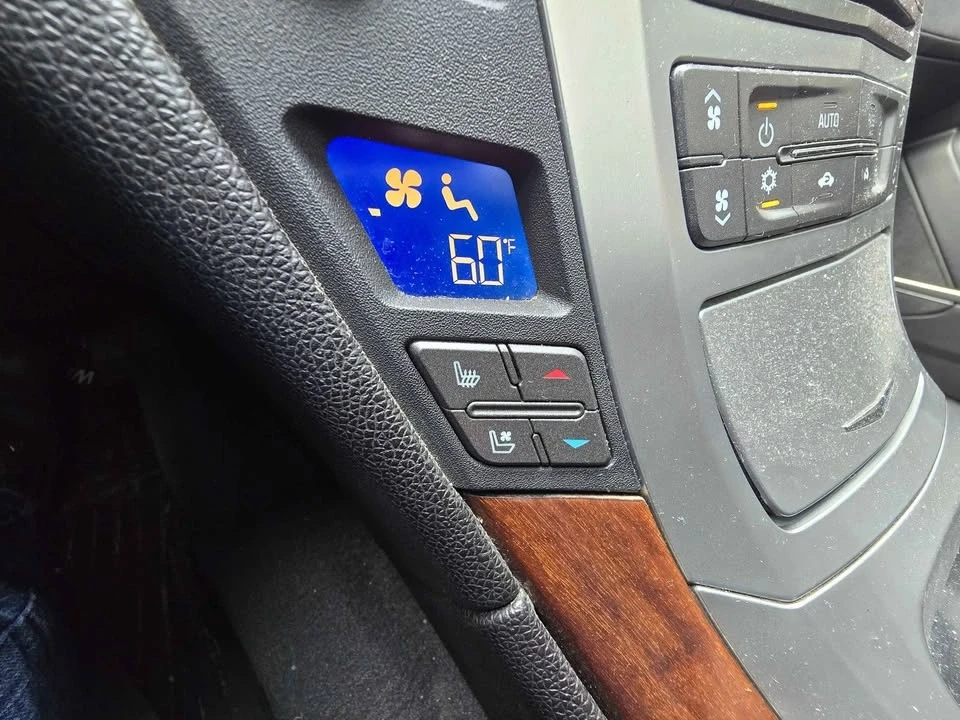 2011 Cadillac CTS 2nd Gen - Image 9 of 15