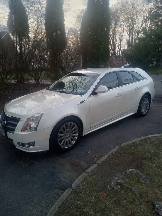 2011 Cadillac CTS 2nd Gen - Image 2 of 9