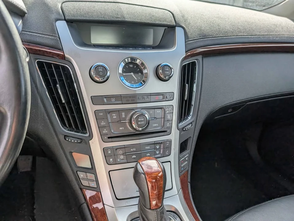 2011 Cadillac CTS 2nd Gen - Image 14 of 19