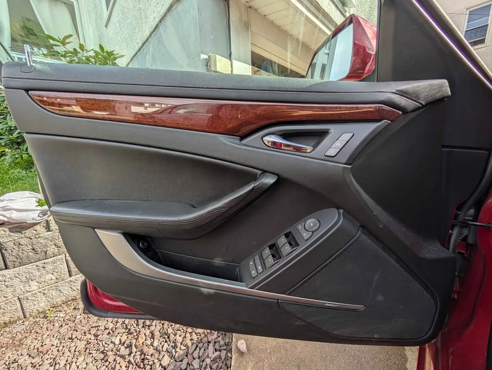 2011 Cadillac CTS 2nd Gen - Image 12 of 19