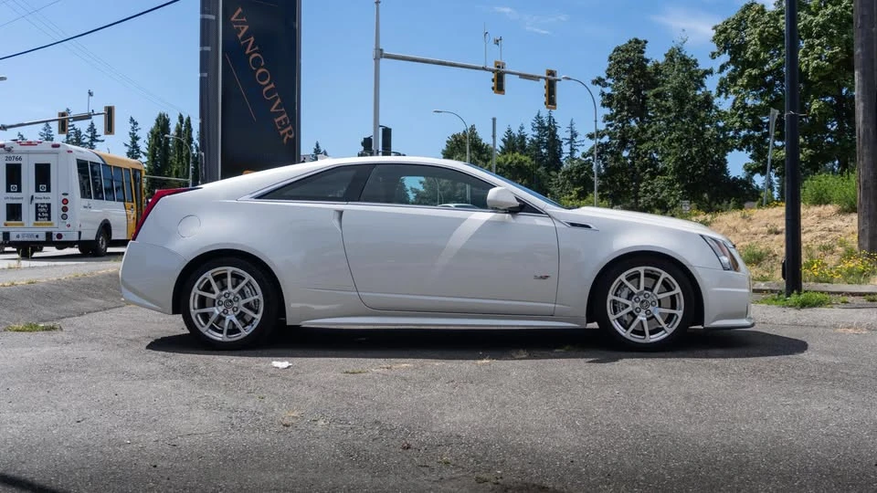 2011 Cadillac CTS-V 2nd Gen - Image 4 of 5
