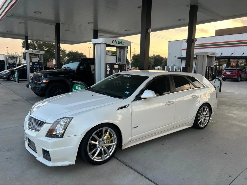 2011 Cadillac CTS-V 2nd Gen - Image 10 of 13