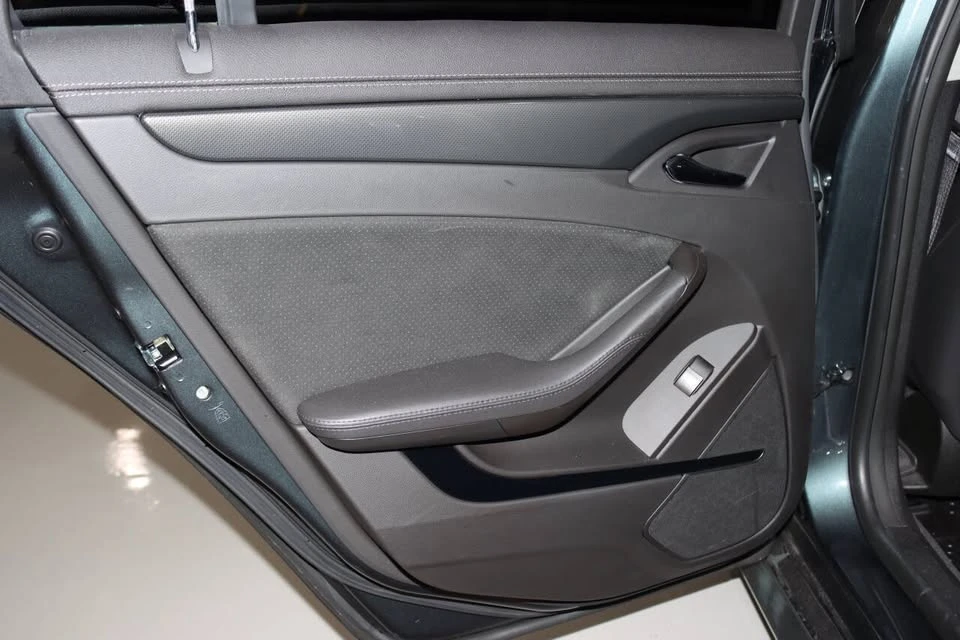 2011 Cadillac CTS-V 2nd Gen - Image 12 of 20
