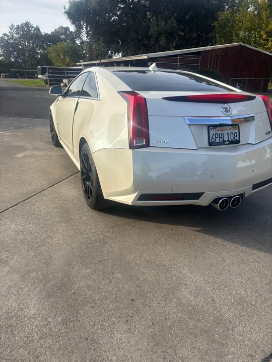 2011 Cadillac CTS-V 2nd Gen - Image 2 of 5