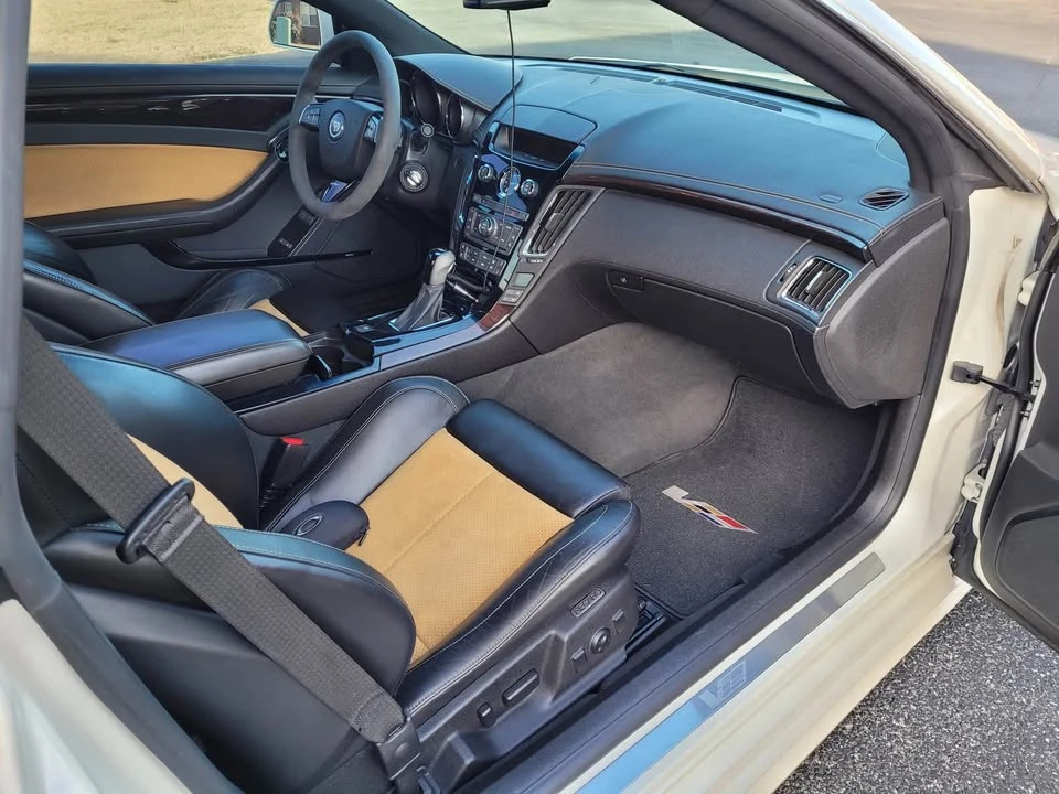 2011 Cadillac CTS-V 2nd Gen - Image 10 of 15