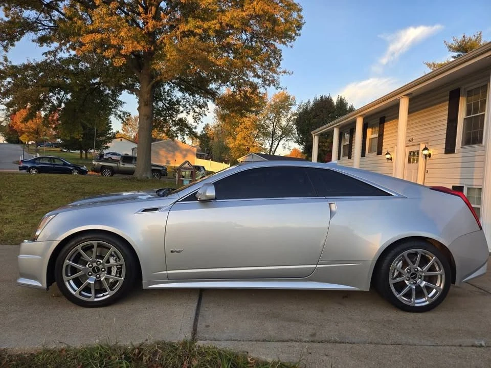 2011 Cadillac CTS-V 2nd Gen - Image 2 of 17