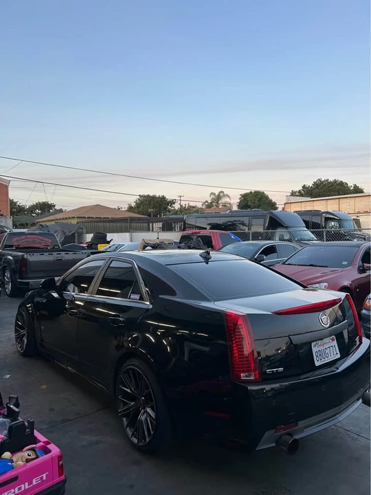 2011 Cadillac CTS-V 2nd Gen - Image 4 of 5