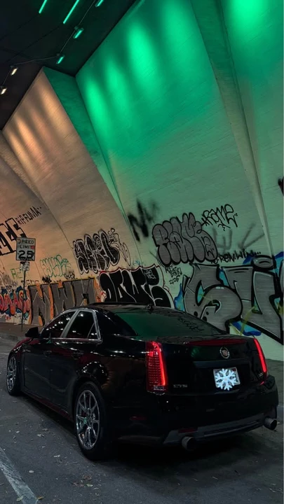 2011 Cadillac CTS-V 2nd Gen - Image 2 of 8