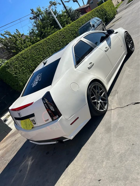 2011 Cadillac CTS-V 2nd Gen - Image 4 of 8