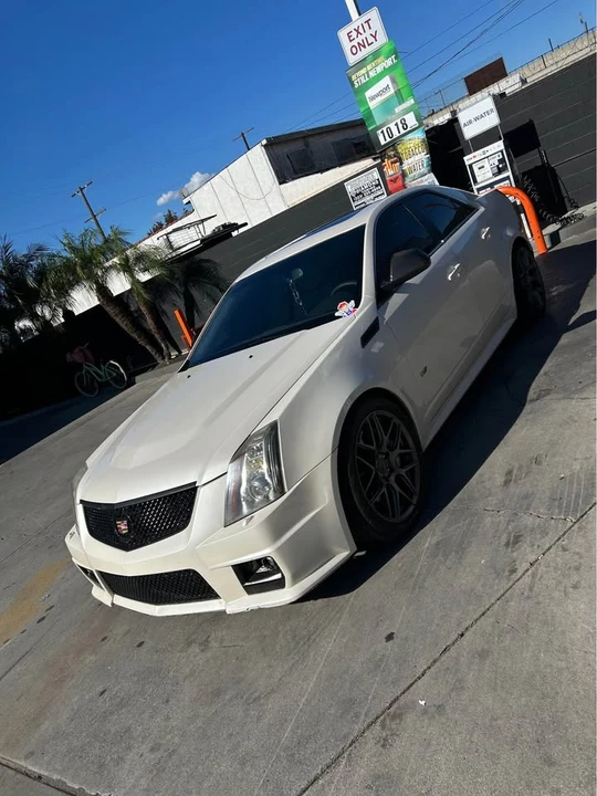 2011 Cadillac CTS-V 2nd Gen - Image 2 of 8