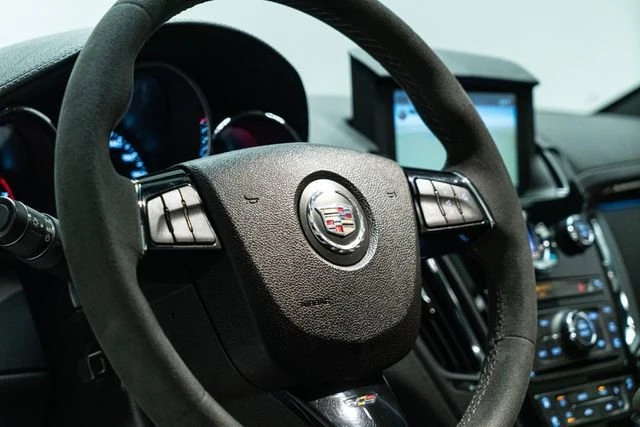 2011 Cadillac CTS-V 2nd Gen - Image 17 of 19