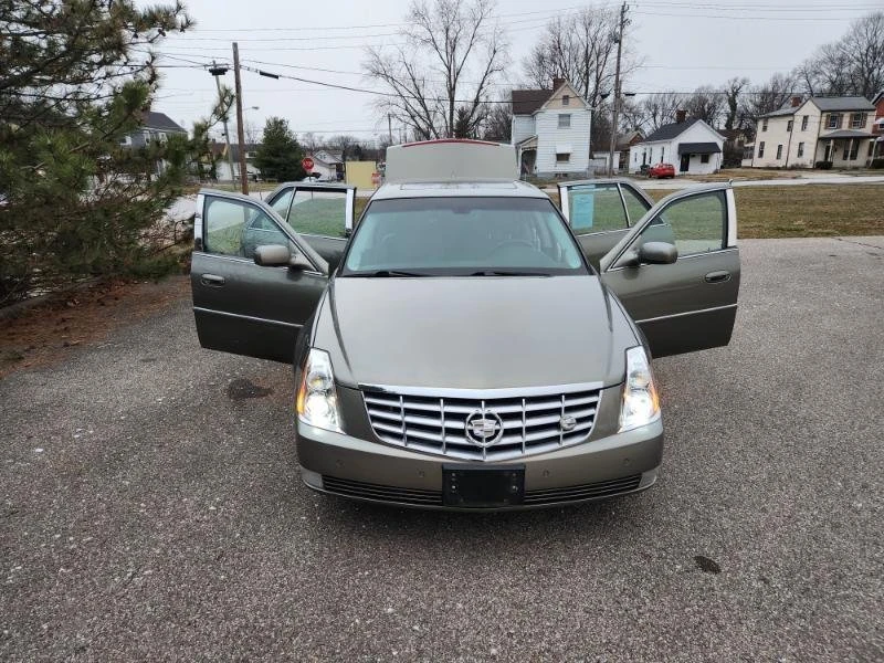 2011 Cadillac DTS - Image 14 of 20