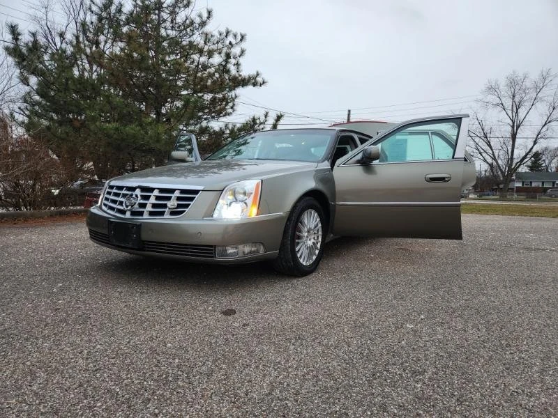 2011 Cadillac DTS - Image 16 of 20