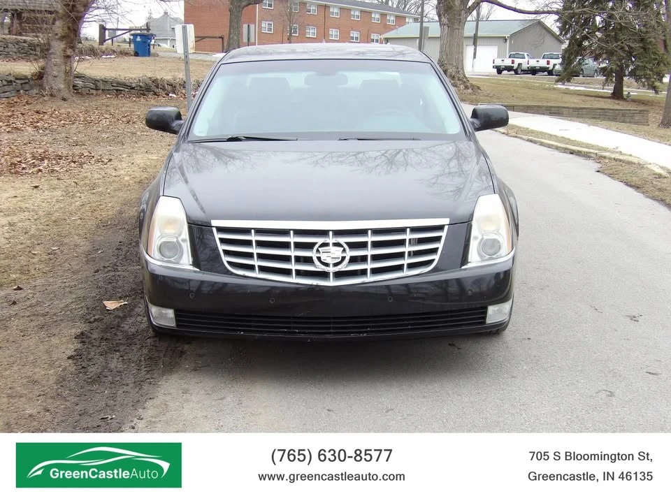 2011 Cadillac DTS - Image 2 of 20