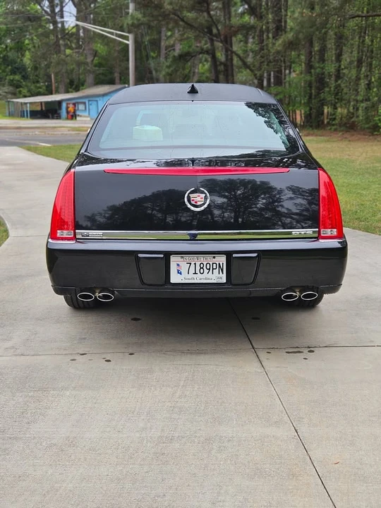 2011 Cadillac DTS - Image 4 of 9