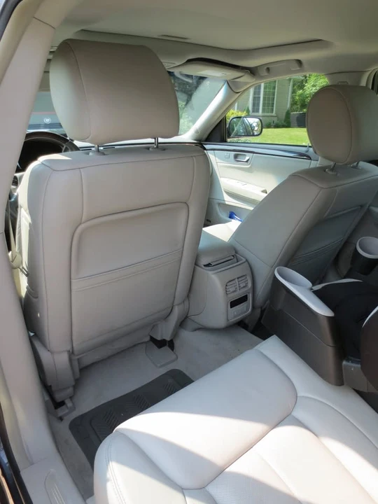 2011 Cadillac DTS - Image 4 of 9