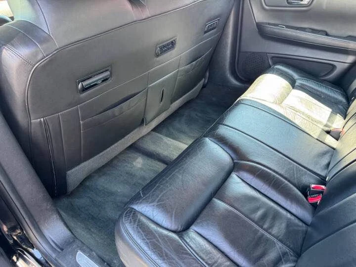 2011 Cadillac DTS - Image 10 of 20