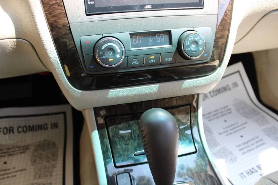2011 Cadillac DTS - Image 20 of 20
