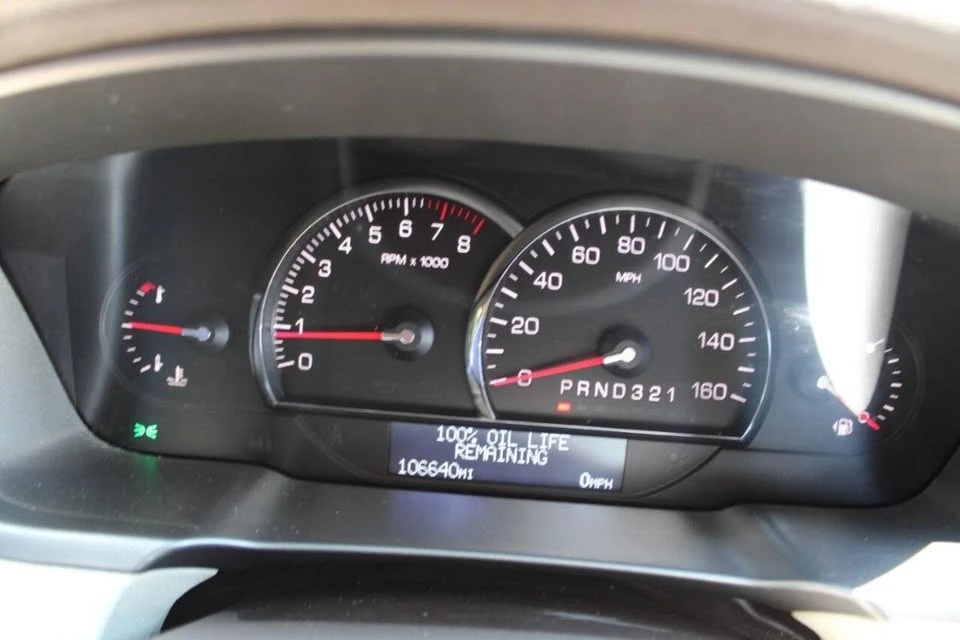 2011 Cadillac DTS - Image 18 of 20