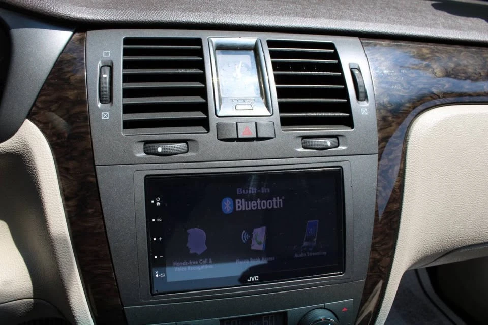 2011 Cadillac DTS - Image 19 of 20