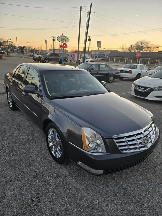 2011 Cadillac DTS - Image 3 of 20